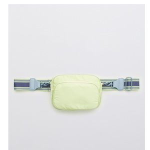AERIE athletic shoulder bag